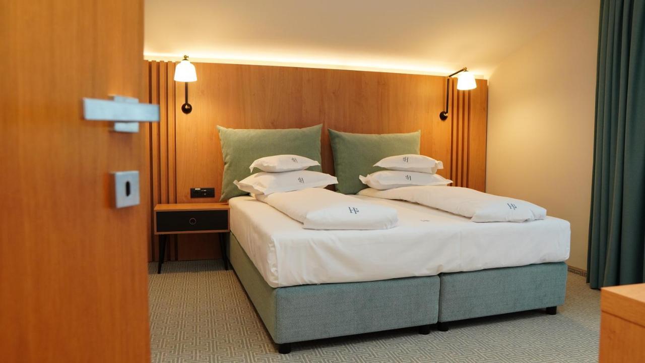 Hotel Sorin Mihai คริสเตียน ภายนอก รูปภาพ