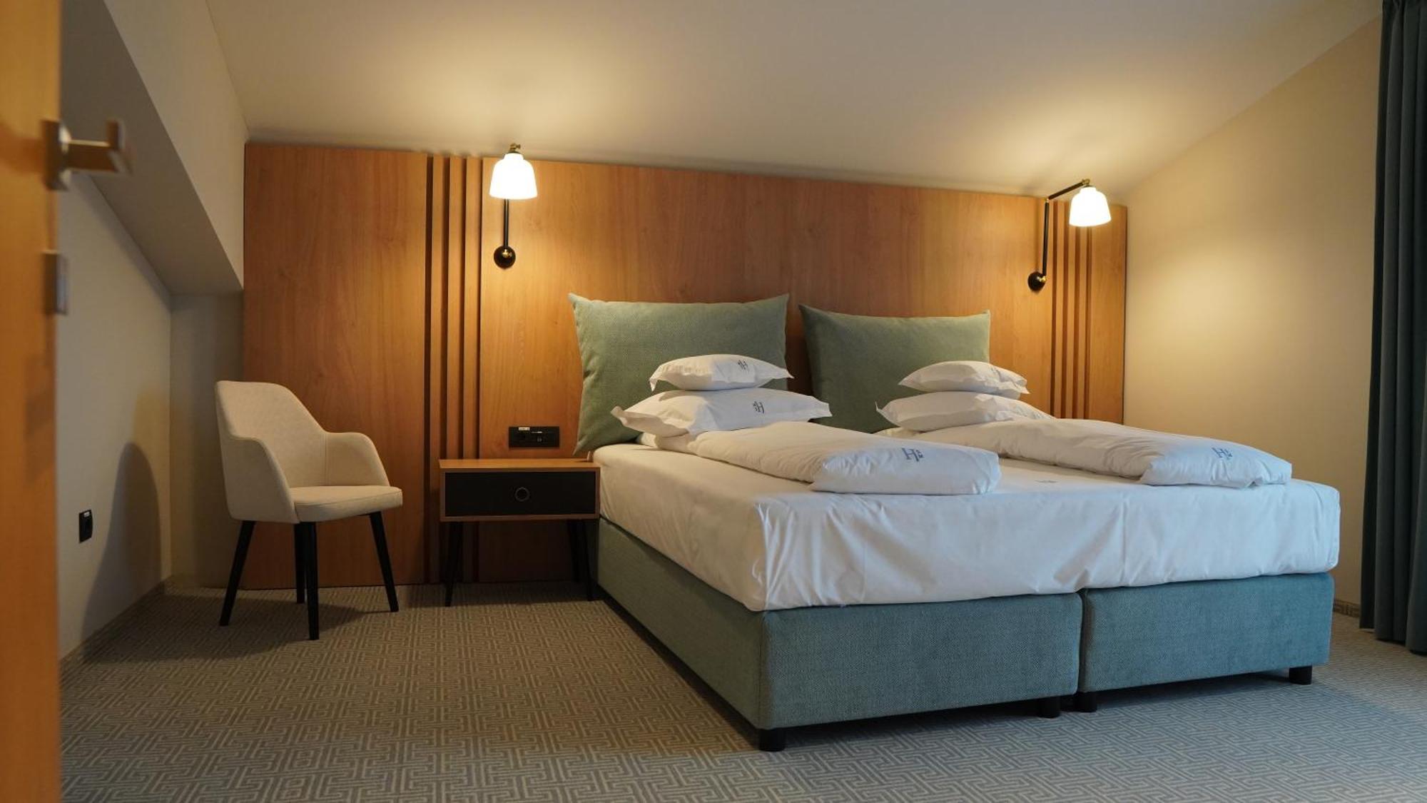 Hotel Sorin Mihai คริสเตียน ภายนอก รูปภาพ