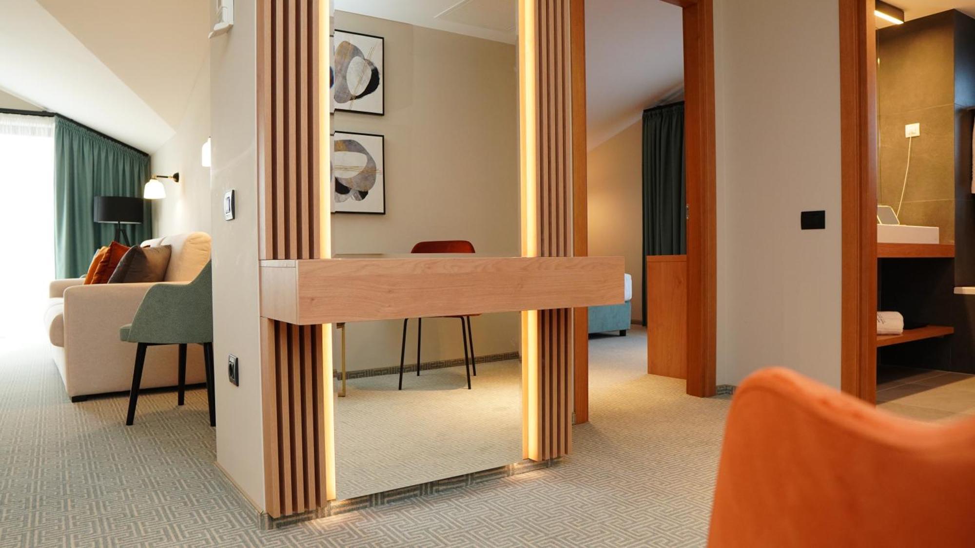 Hotel Sorin Mihai คริสเตียน ภายนอก รูปภาพ