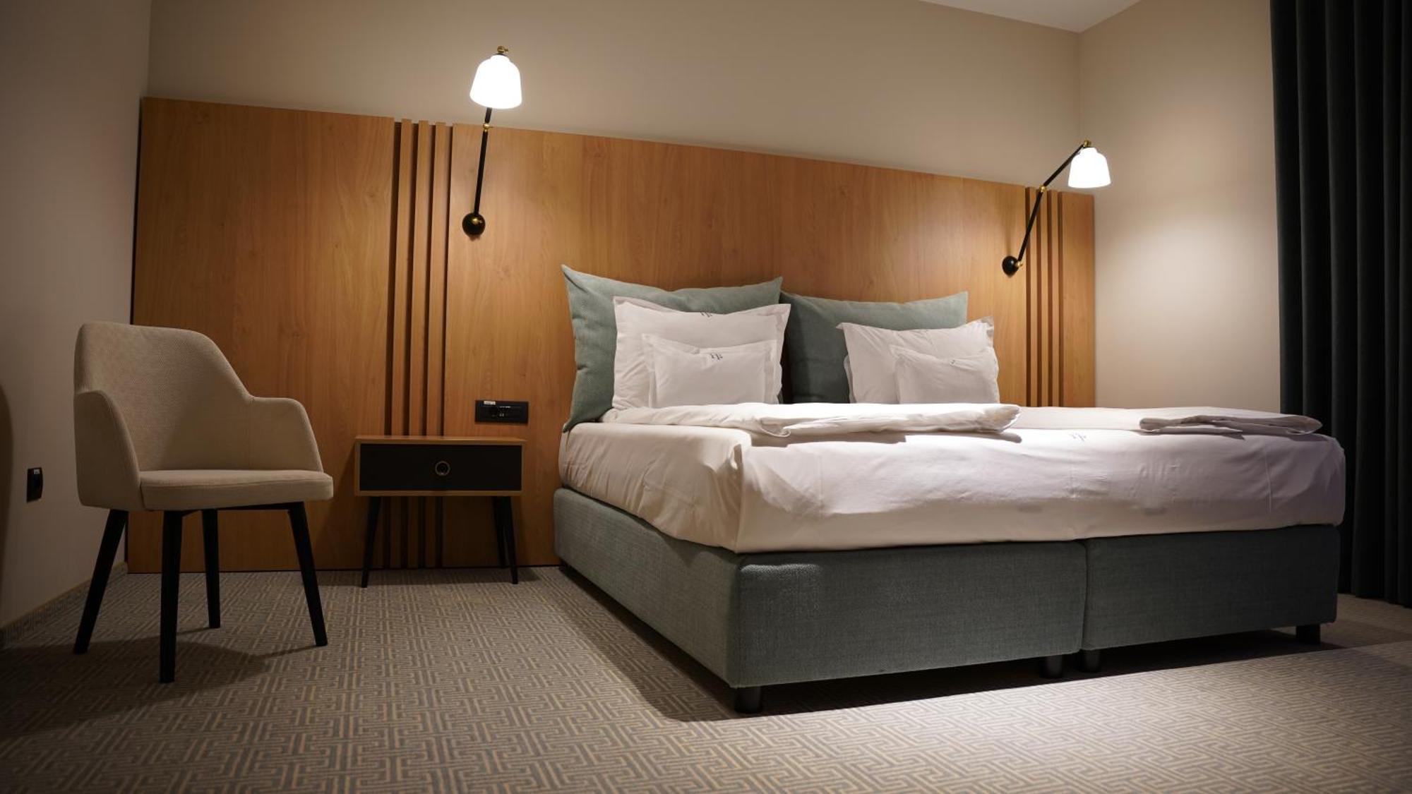 Hotel Sorin Mihai คริสเตียน ภายนอก รูปภาพ