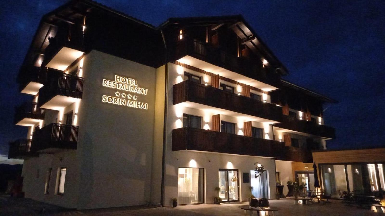 Hotel Sorin Mihai คริสเตียน ภายนอก รูปภาพ